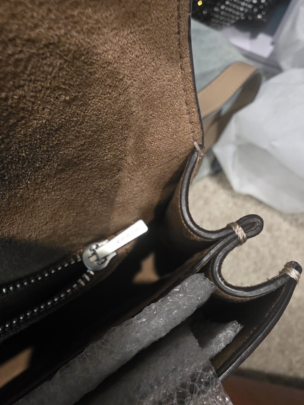 Coach Tan and Cream Top Handle Tabby 20 - Picture 11 of 11